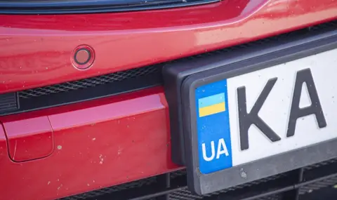 Нова забрана за украинците, регистрирали автомобилите си във военни служби - 1