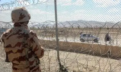 Пакистан и Афганистан отново воюват