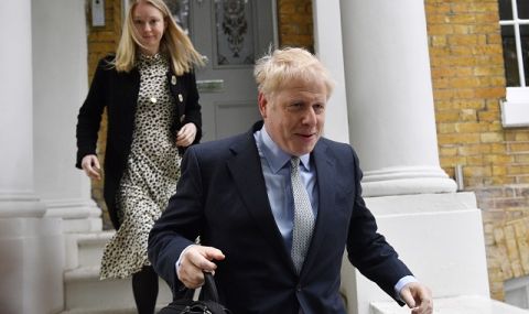 Недоволството сред торите срещу британския премиер се разраства заради опасения от възможни изборни загуби - 1