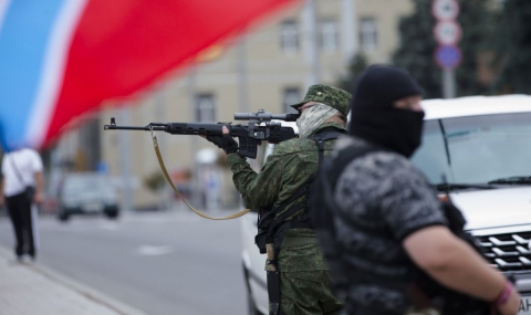 Киев обяви за пет въздушни удара по сепаратистите в Луганск - 1