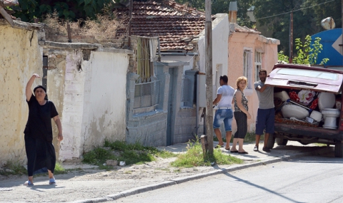 Масово събаряне на общински и незаконни постройки във Варна - 1