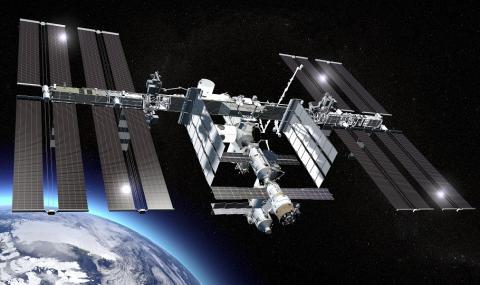 Космонавтите от МКС ще посрещнат Нова година 15 пъти - 1