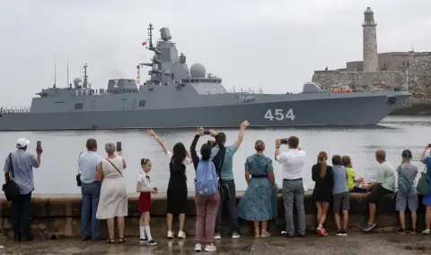 Защо Путин изпрати военни кораби точно под носа на САЩ - 1