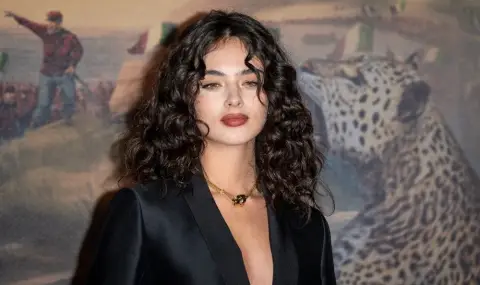 Дъщерята на Моника Белучи е лицето на новия брой на Vanity Fair (СНИМКА) - 1