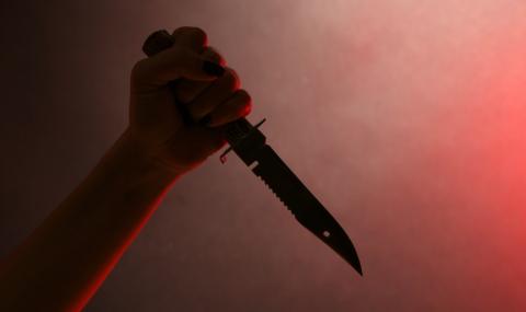 Жена заби нож в корема на племенника си - 1
