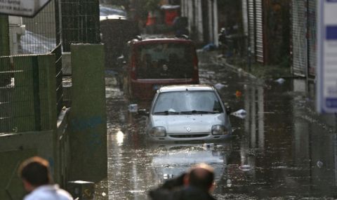Наводненията в Турция взеха жертва, Тунджа прелива край Одрин  - 1