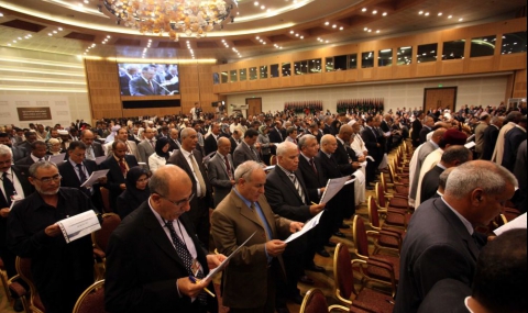 Либийският парламент получи властта - 1