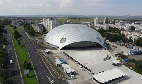 "Арена Бургас" отвори врати след близо 9 години  - 1