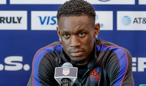 Red card of American footballer overturned, Trump thanks FIFA  - 1