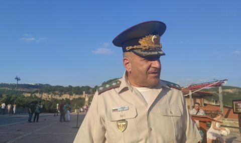 Зам.-началникът на отбраната: Политическата криза ще забави модернизацията на армията - 1