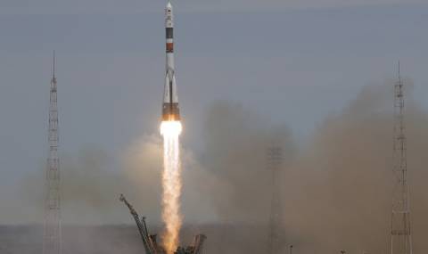 Русия с уникален космически полет - 1