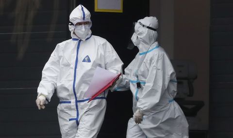 Русия отново регистрира рекорден брой заразени и жертви - 1