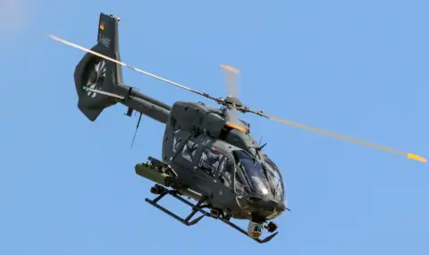 Второ тяло е открито на мястото на катастрофата на военен хеликоптер в Казахстан - 1