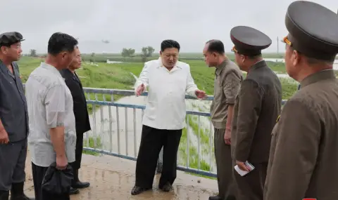 Ким Чен-ун ръководи учение с ракетни установки за залпов огън