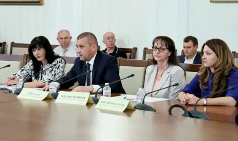 Министърът на транспорта: Извършват се одити в БДЖ, НКЖИ и "Български пощи"