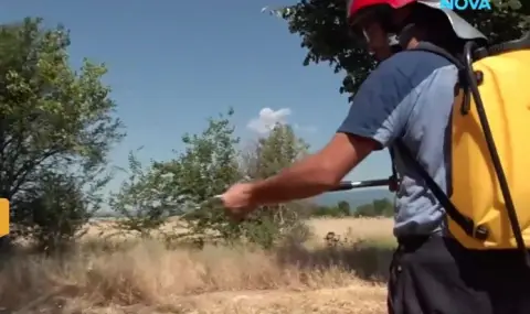 Доброволци плащат тол такси, за да гасят пожари