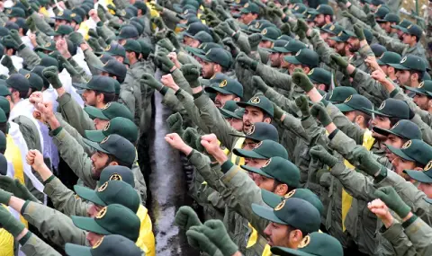 Какво представлява "Оста на съпротивата" - регионалната въоръжена мрежа на Техеран - 1