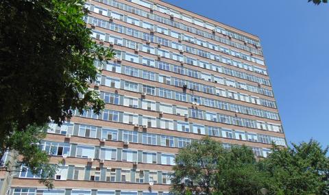 Пловдив: Възрастен пациент се самоуби, скачайки от 10-ия етаж - 1