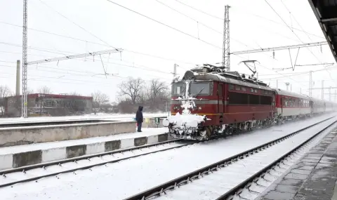 БДЖ съобщи за отменени и огромни закъснения на пътуващи влакове  - 1