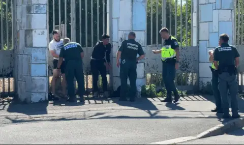 Гонка с каналджия в Бургас: Мигранти избягаха край стадион „Черноморец“ - 1