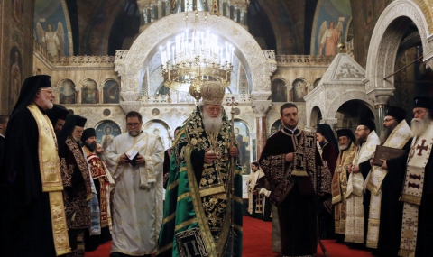 Орешарски: Църквата е опора за съхраняване на единна България - 1
