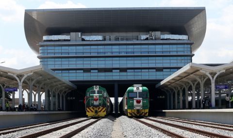  30 души са отвлечени при въоръжена засада на влак в Нигерия - 1