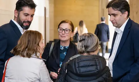 Съдът върна на прокуратурата делото срещу Кирил Петков и Божанов, отмени и паричните им гаранции 