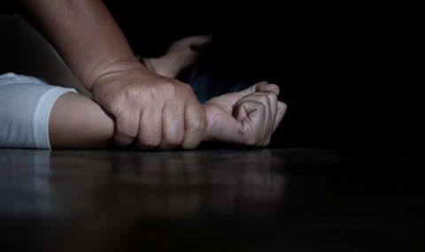 В Гърция издирват изнасилвач. Съседите твърдят, че е българин - 1
