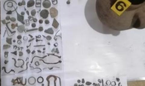 Иззеха 688 антични предмета от частен имот в Силистра - 1