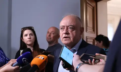 Ген. Атанасов поиска изслушване на премиера за случая с директора на полицията в Русе - 1