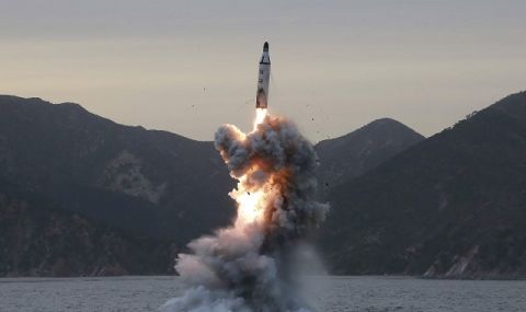 Напрежение на полуострова! Северна Корея изстреля балистична ракета и изпрати самолети близо до границата - 1