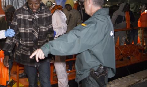 Десетки изчезнали имигранти край Тунис - 1