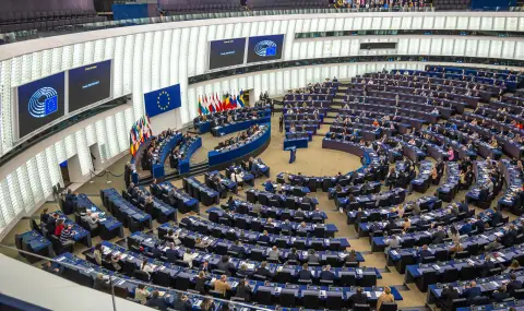 Minute of silence in Strasbourg for the victims of the October 7 attacks  - 1