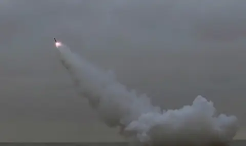 Пхенян изстреля балистична ракета към Японско море - 1