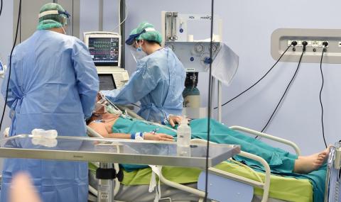 Спад на заразените през уикенда, починалите са двама - 1