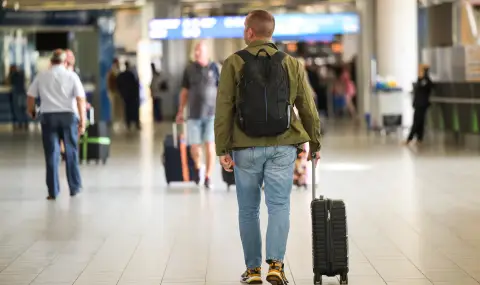 French citizen arrested for trying to transport Thai woman in suitcase across border - 1
