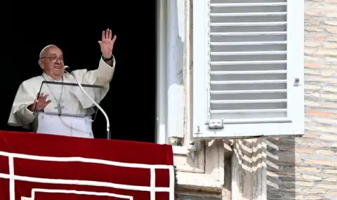 Pope's audience canceled due to illness  - 1