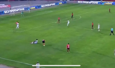 Локо Сф прегази Монтана за 20 минути и записа първа победа  - 1