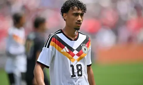 Official: Bayern sign national left-back Nathaniel Braun  - 1