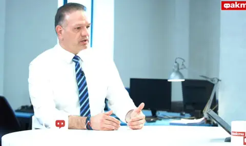 Адвокат Петър Славов пред ФАКТИ: Само Пеевски или беше проблем на „сглобката“… (ВИДЕО) - 1