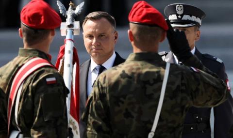 Президентът подкрепи реформата в Полша - 1