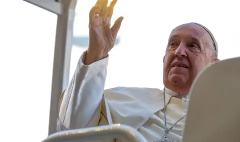 Pope in audio message: Thank you for the prayers  - 1