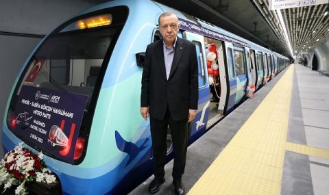 Ердоган откри нова линия на метрото в Истанбул, осигуряваща връзка с летище "Сабиха Гьокчен" - 1