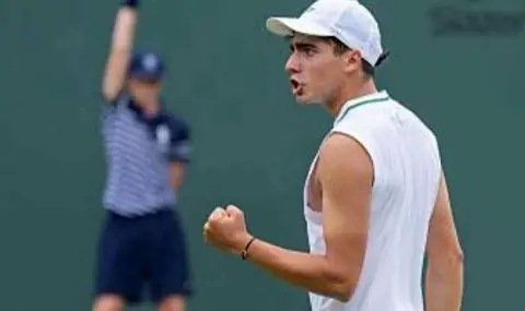 Невероятно постижение: Иван Иванов ще бъде №1 в света при юношите - 1