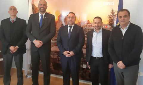 Заместник-министърът на туризма на Кипър Костас Кумис се срещна с посланиците на Израел и Полша - 1