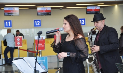 10 часа джаз на летищата в Бургас и Варна - 1