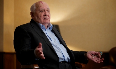 Горбачов: Ако на стената има пушка, то тя ще гръмне - 1