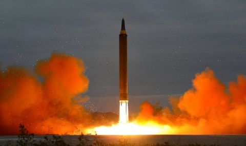Огън в небето! Северна Корея изстреля две нови тактически ракети - 1