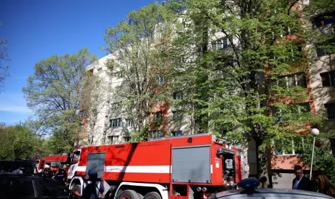 Три жертви откриха пожарникарите след пожара в блок в жк "Люлин" в София - 1