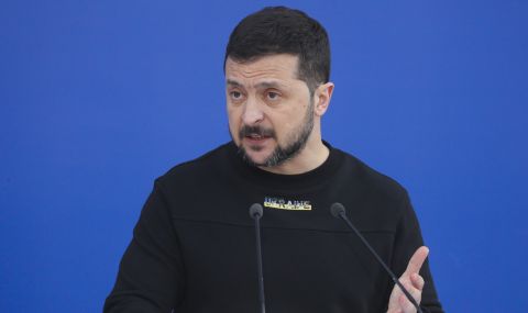 Зеленски и председателят на Камарата на представителите на САЩ обсъдиха санкциите срещу Русия - 1